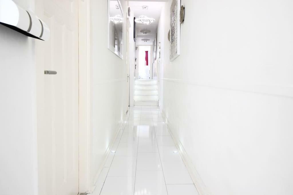 White Luxury Penthouse In City Centre Ámsterdam Exterior foto